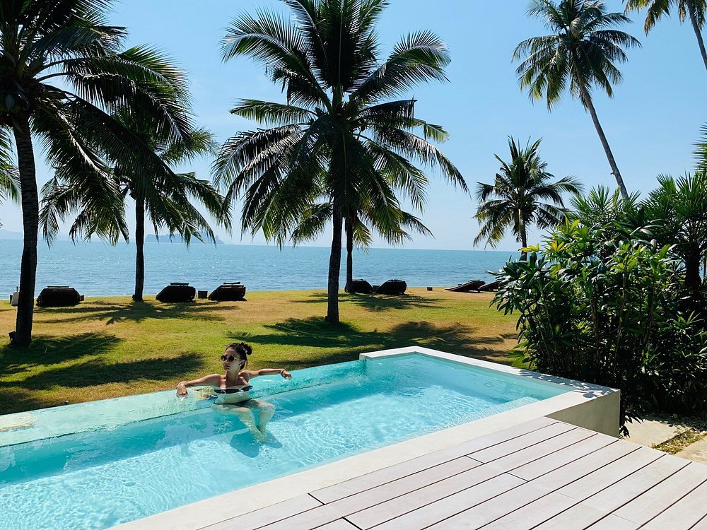 LUXURY VILLA
